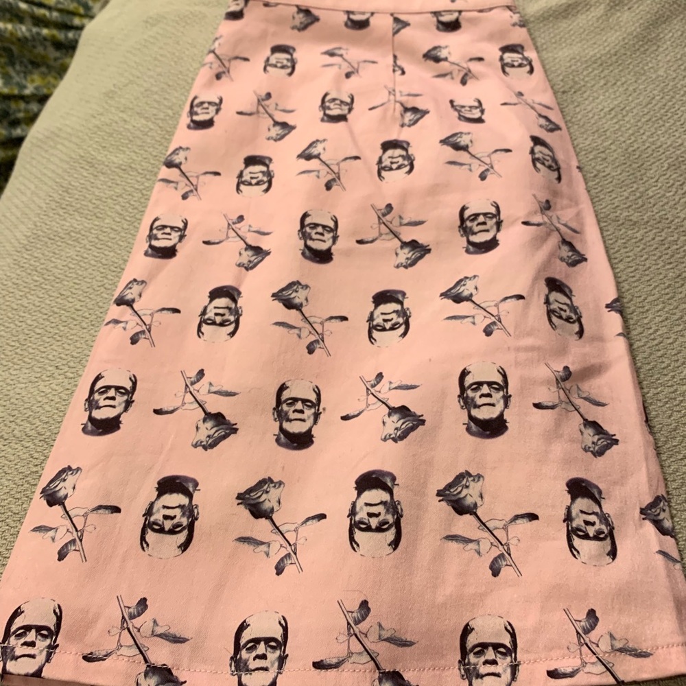 Frankenstein & Roses Pink Miniskirt AUS Size 12